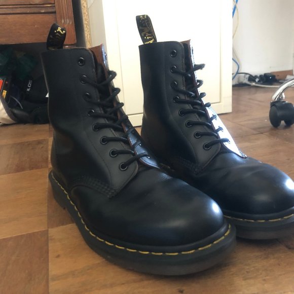 1460 Doc Martens - Size 12 Mens